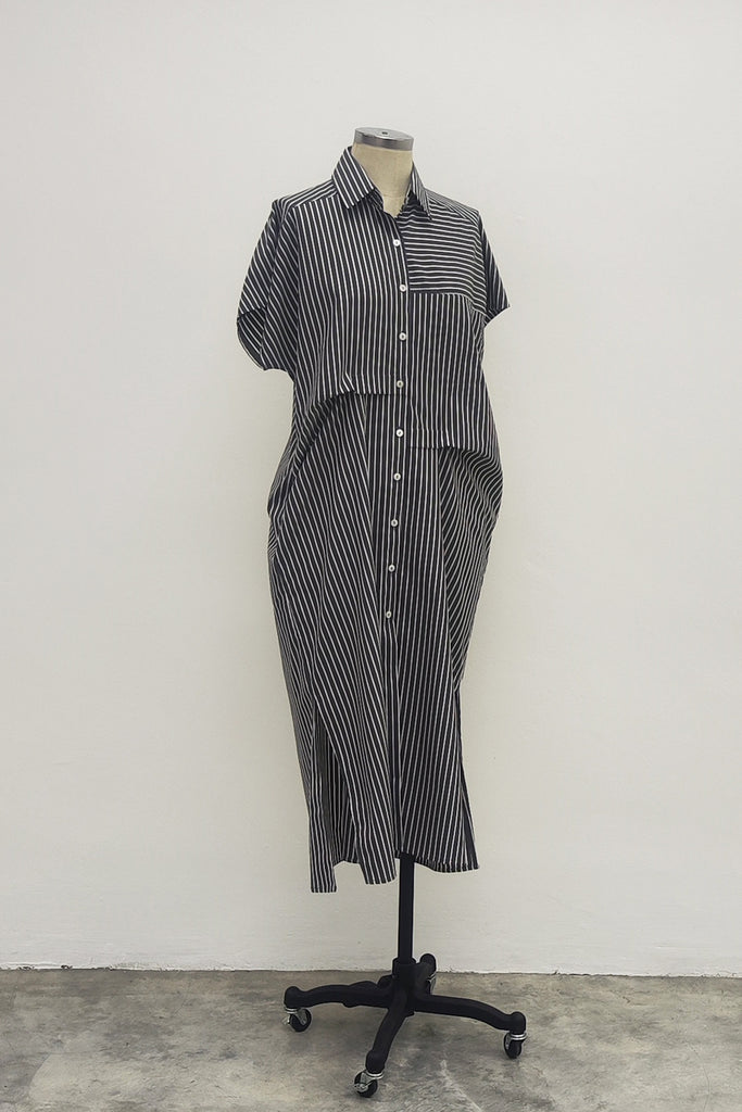 FRONT PLEATED SHIRT DRESS IN GREY STRIPE