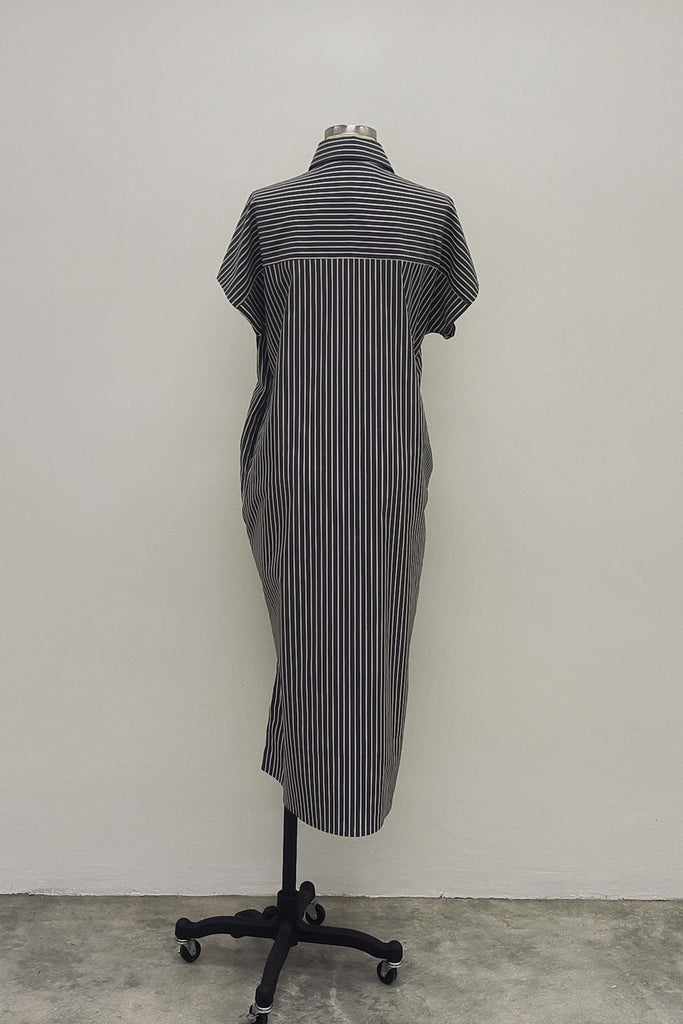 FRONT PLEATED SHIRT DRESS IN GREY STRIPE