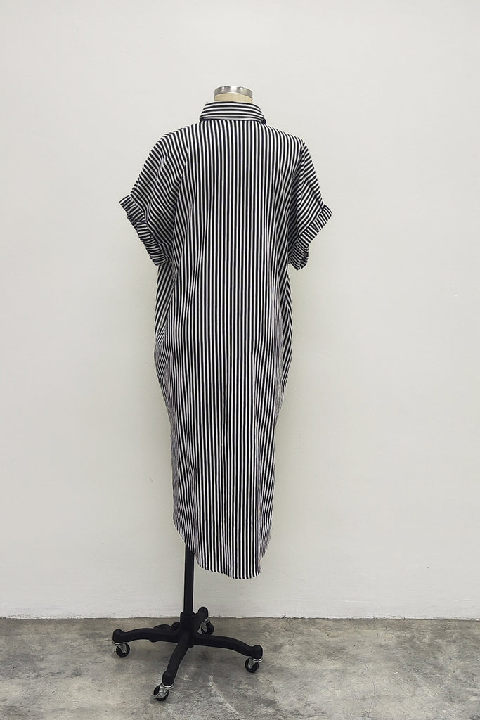 ELASTICED CUFF SHIRT DRESS IN NAVY STRIPE